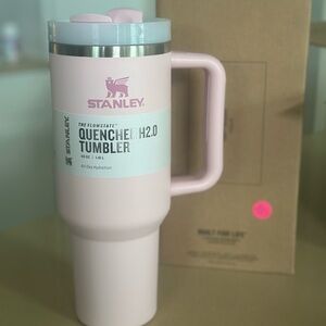 Stanley Quencher H2.0 Tumbler - Light Pink